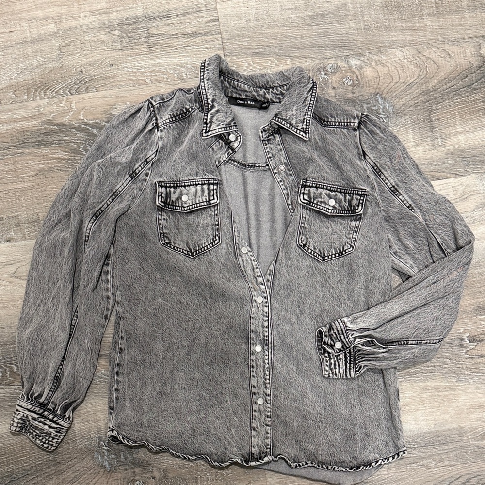 Doe & Rae Gray Button Down Shirt